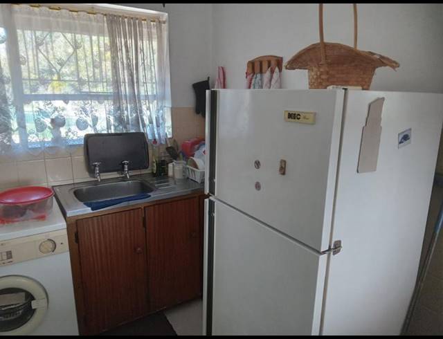 2 BEDROOM APARTMENT FOR SALE IN CROYDON